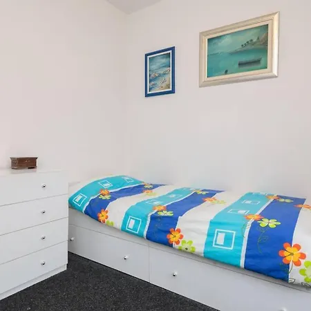 Apartamento Close To Znjan Beach, Comfortable Apt With *
